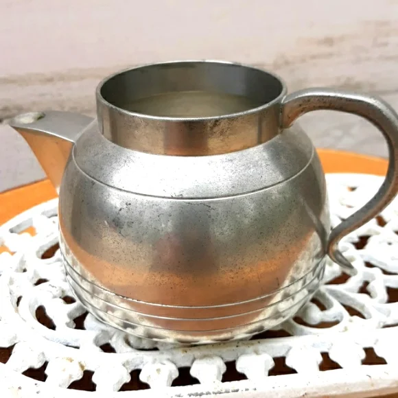 EUC SELANGOR PEWTER MID-CENTURY CREAMER AND SUGAR BOWL - Picture 3 of 10
